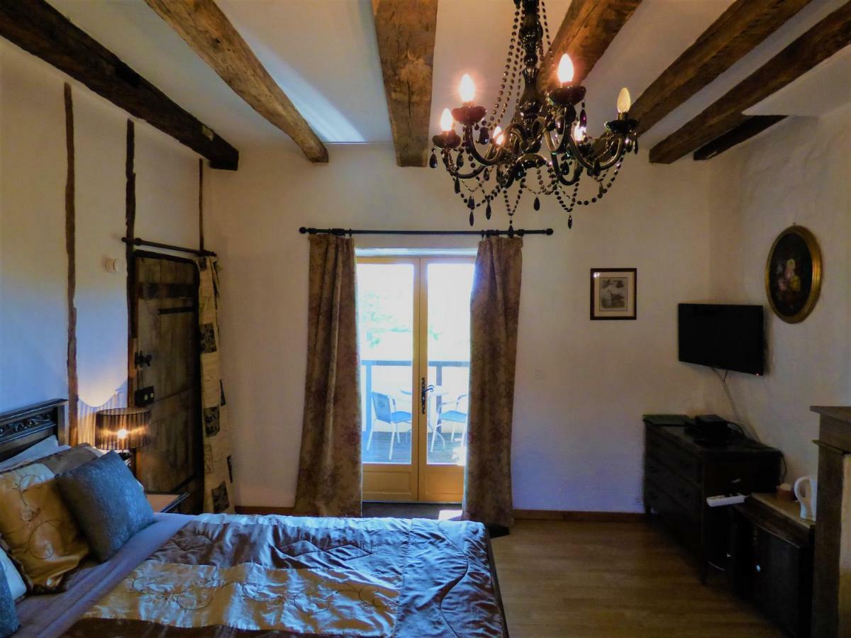 L'Ancien Presbytere Chambres D'Hote Ou Gite Le Dorat Экстерьер фото